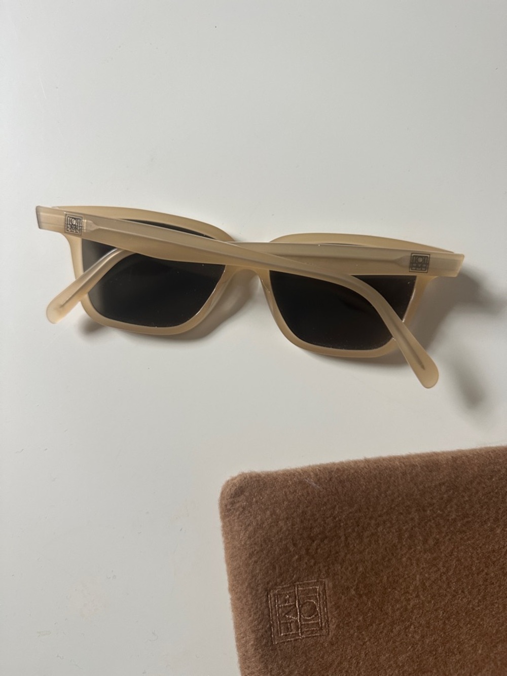 Toteme beige tan the square sunglasses - Picture 5 of 7